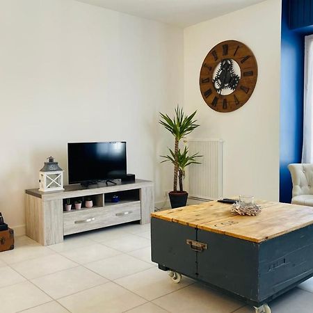 Superb Apartment 10 Min Walk From The Castle Amboise Buitenkant foto